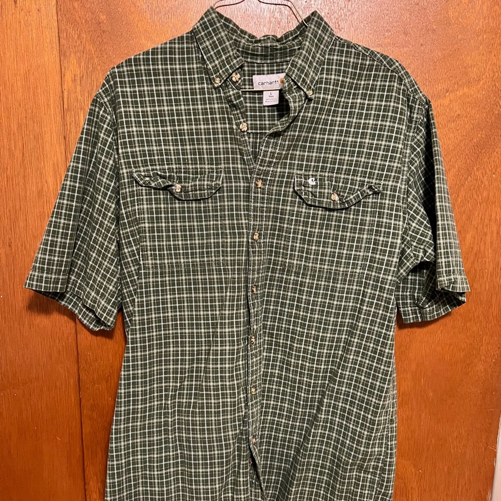 Carhart short sleeve button down shirt